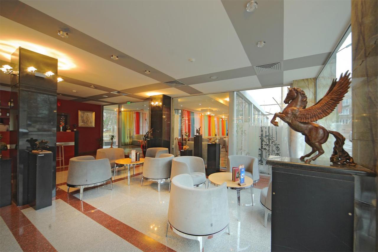 Hotel City Pleven Eksteriør billede